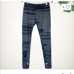 Zella leggings with cool pattern